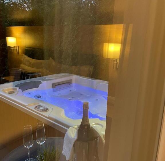 キングサイズベッドのスタンダードルーム, Villa Aruba & Private Spa Suites