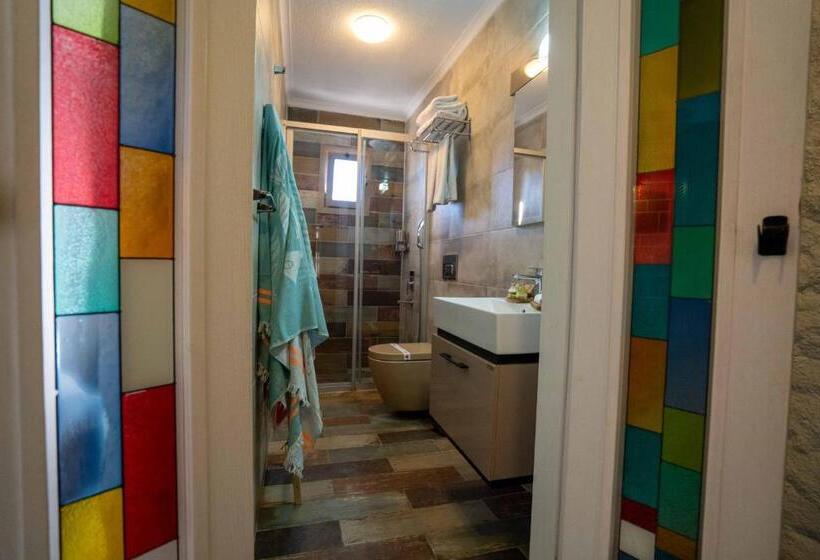 Quarto deluxe, Cunda