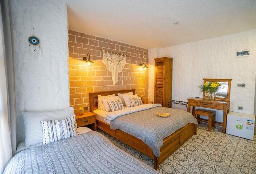Quarto deluxe, Cunda