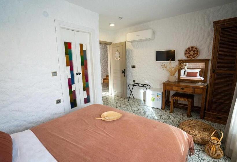 Quarto standard, Cunda