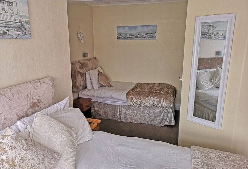Family Room, The Rufford