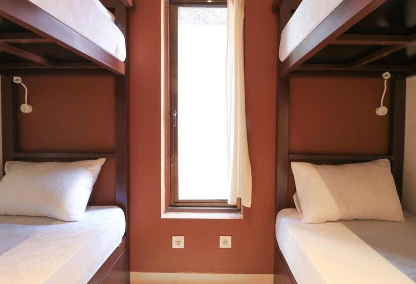 Семейный Номер, Gelatik Bed And Breakfast