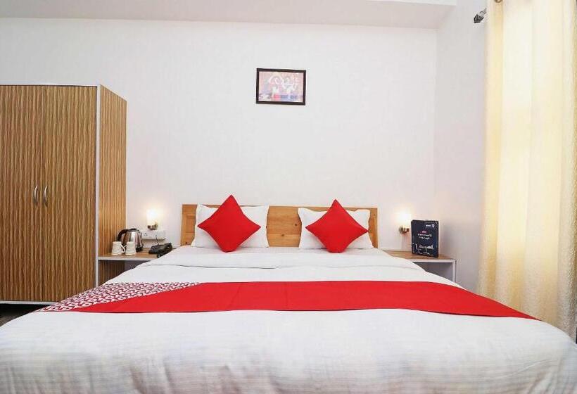 Трехместный Номер Классика, Oyo 26832 Hotel Ratnodaya