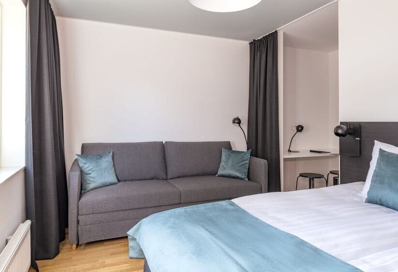 Номер Superior Вид на Море, First Hotel Kokoloko