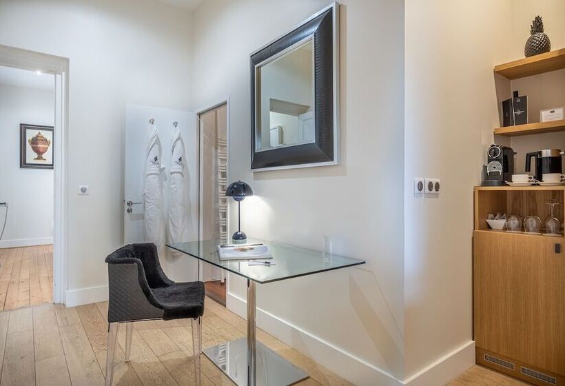 Люкс с Террасой, Le Palais Gallien Hôtel & Spa