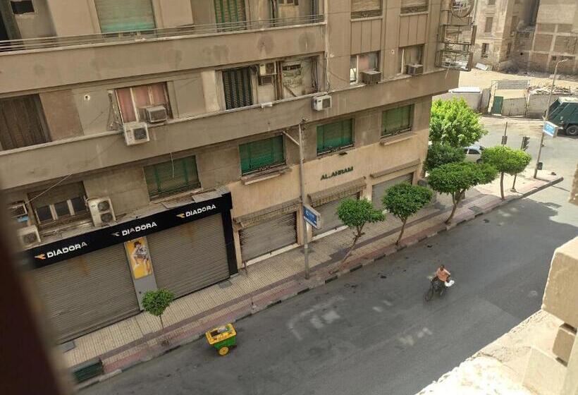 اتاق لوکس با بالکن, Golden Star Hostel