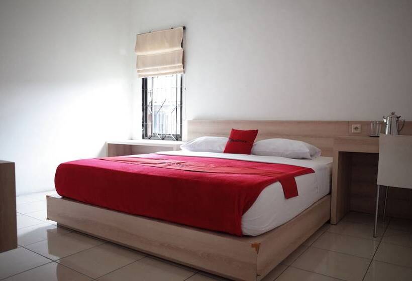 Номер Стандарт, Reddoorz Near Taman Kota Lapang Merdeka Sukabumi