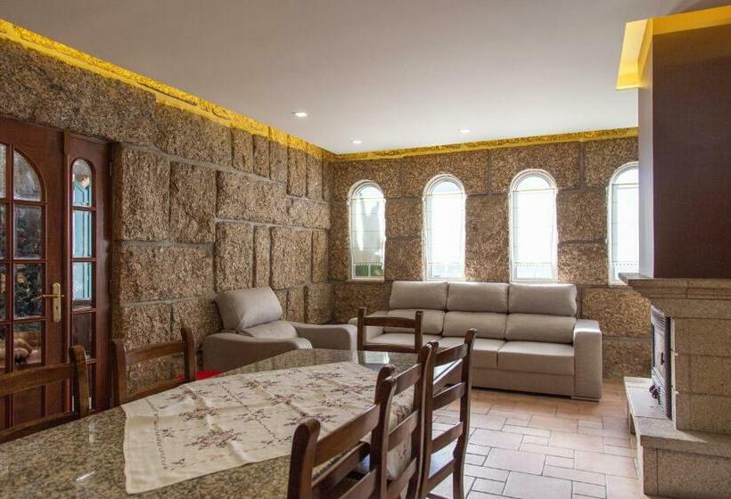 Дом 3 Спальни, The Oak´s Wolf Country House