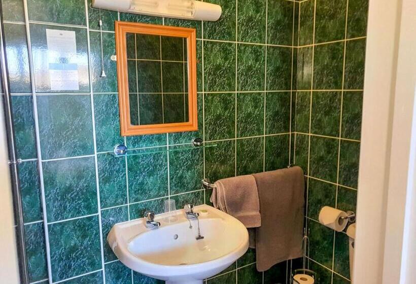 Номер Стандарт, Timbertop Suites   Adults Only
