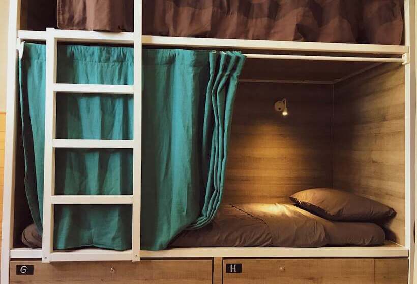تختخواب در اتاق مشترک, Cantagua Hostel