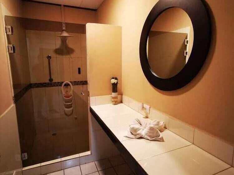 Номер Deluxe, Toucan Hostel