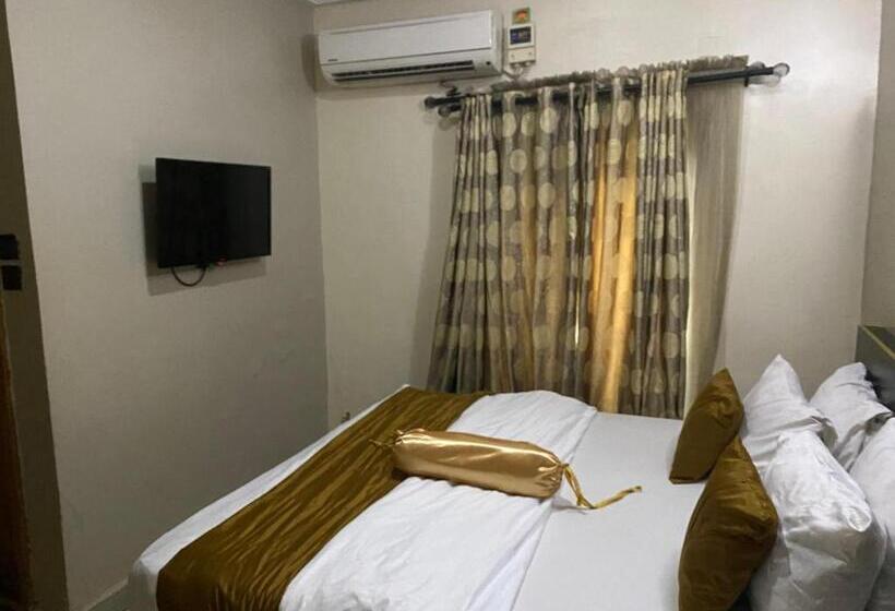 اتاق اکونومی, Nue Crest Hotels & Suites