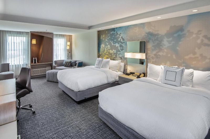Номер Стандартный Кровать Куин, Courtyard By Marriott Raleigh Cary/parkside Town Commons