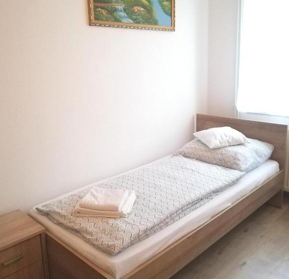 １ベッドルームアパートメント, Szt.flórián