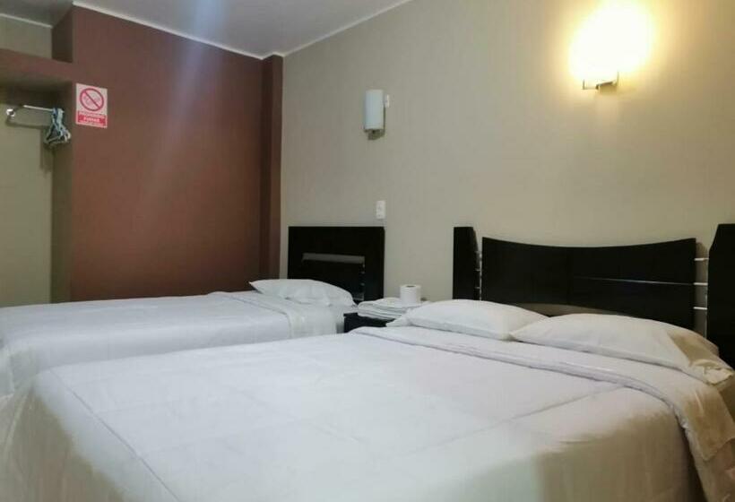 اتاق استاندارد سه نفره, Hostal La Noche   Pisco