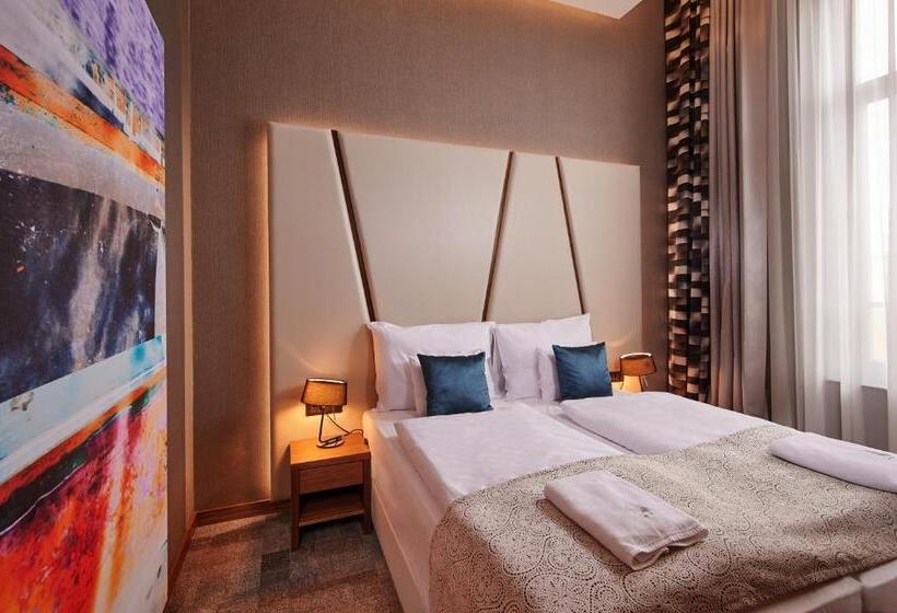 Номер Стандарт Вид на Город, Artis Boutique
