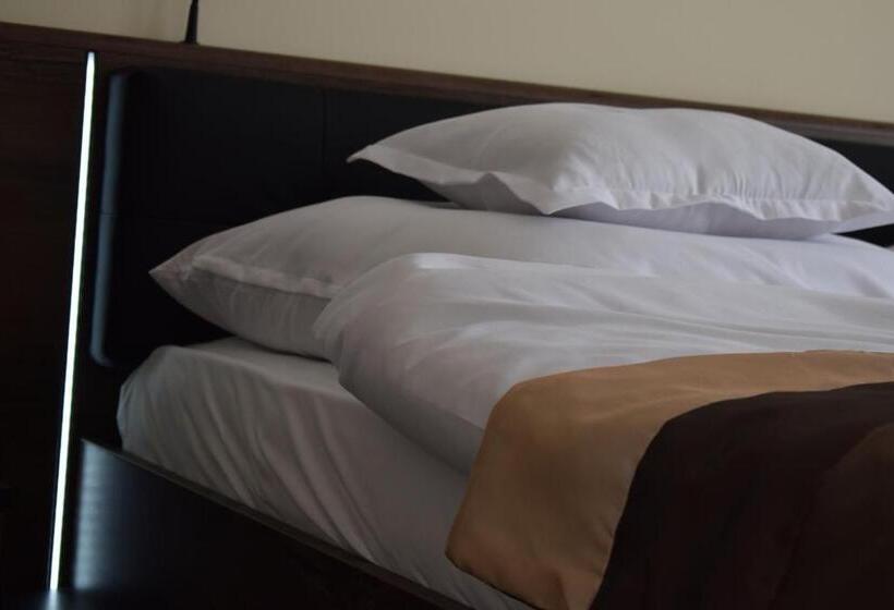 Апартаменты 1 Спальня, Orient Apartmanház
