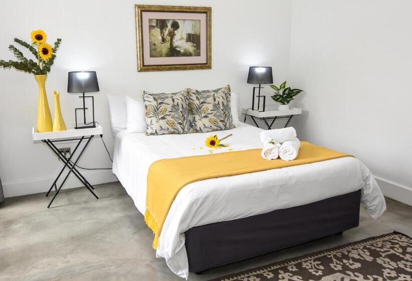 اتاق لوکس, Onq Accommodation