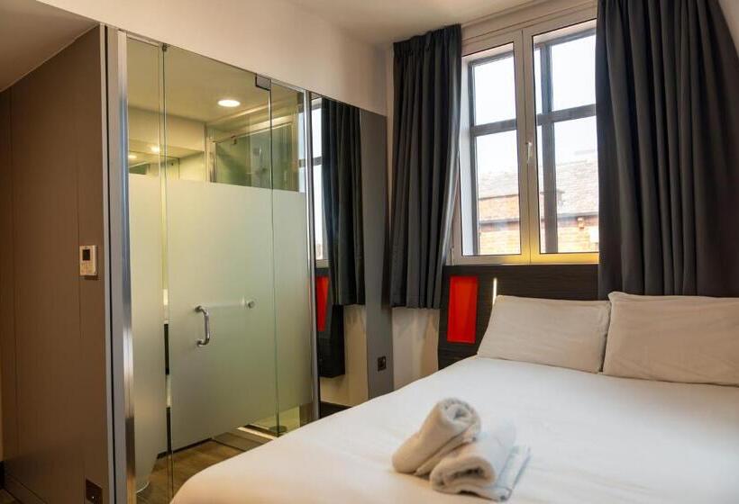 Номер Стандарт, Easyhotel Leeds