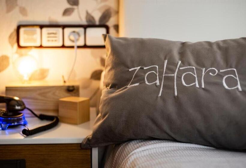 Номер Стандарт с Балконом, Hostal Zahara