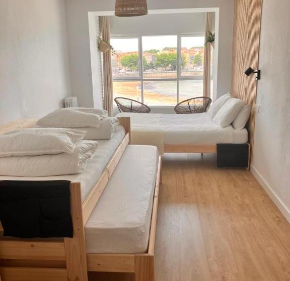 家庭间, Boogalow Hostel