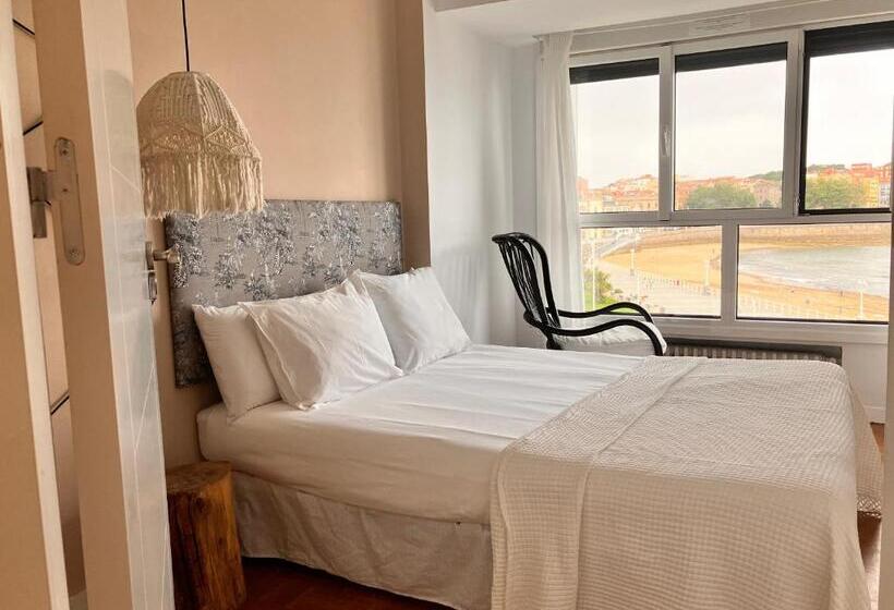 带海景的标准房, Boogalow Hostel
