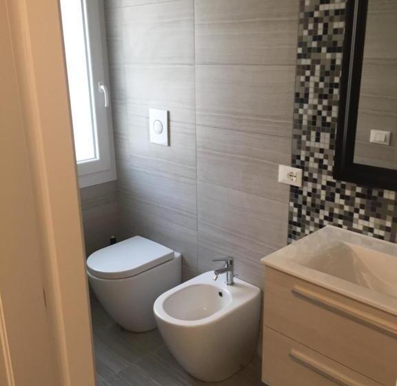 基本间, Double A Guest House