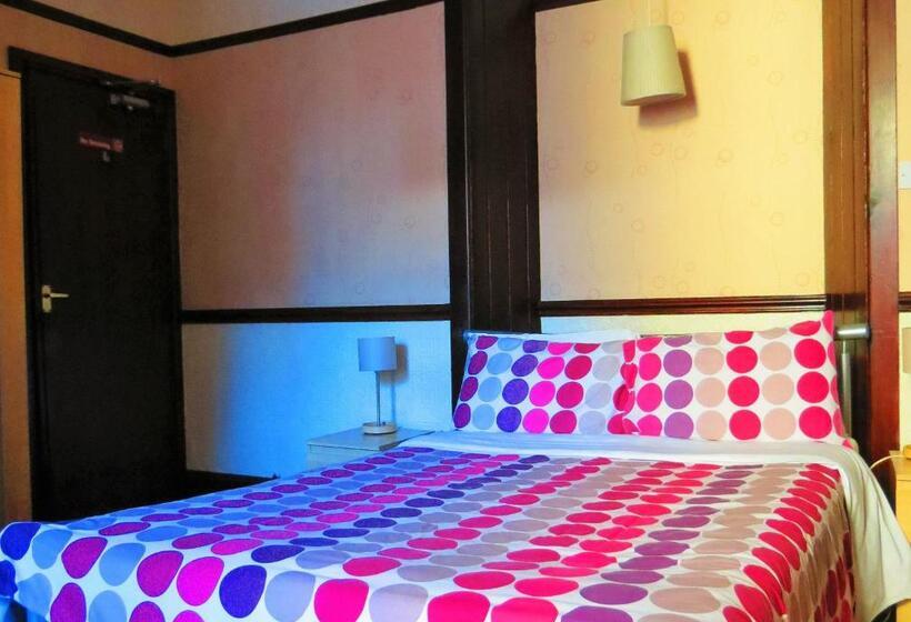 Семейный Номер, The Apothecary Guest House