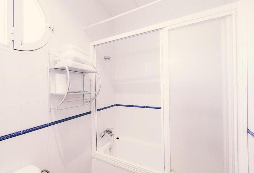 Номер Стандарт, Hostal La Laguna
