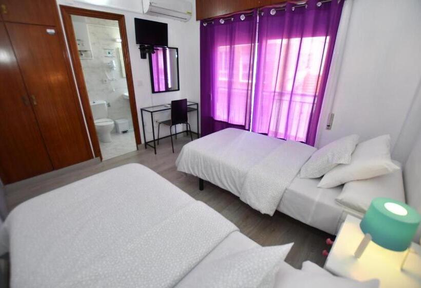 スタンダードルーム, Hostal Hb Torrevieja