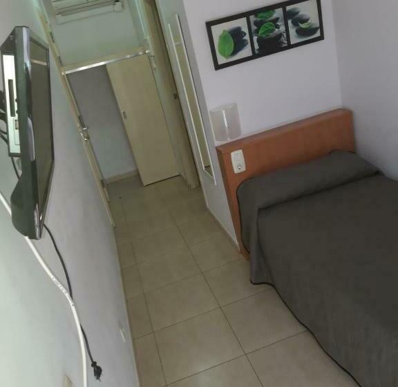 Номер Стандарт Индивидуальный, Hostal Cal Siles