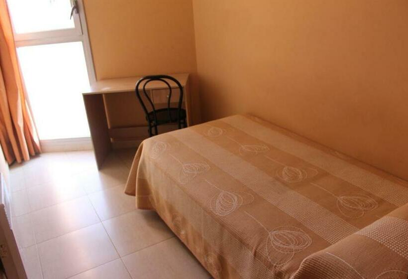 Номер Стандарт Индивидуальный, Hostal Cal Siles