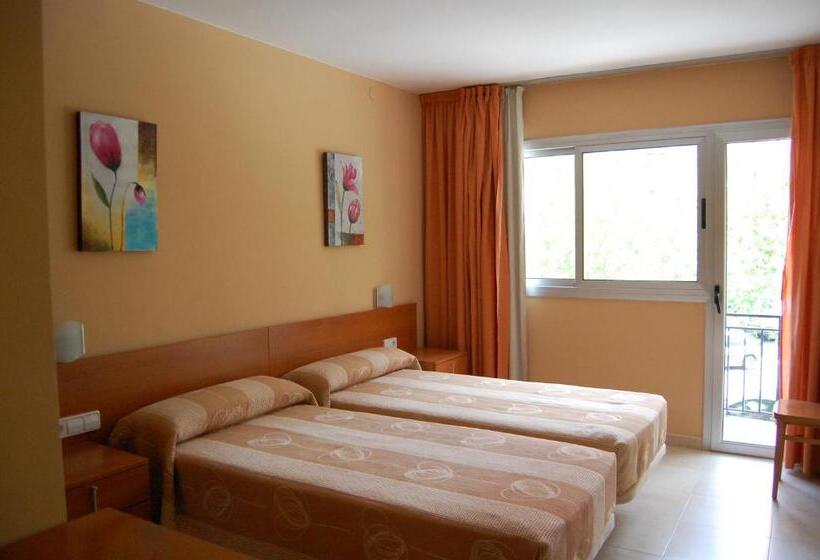 Номер Стандарт, Hostal Cal Siles