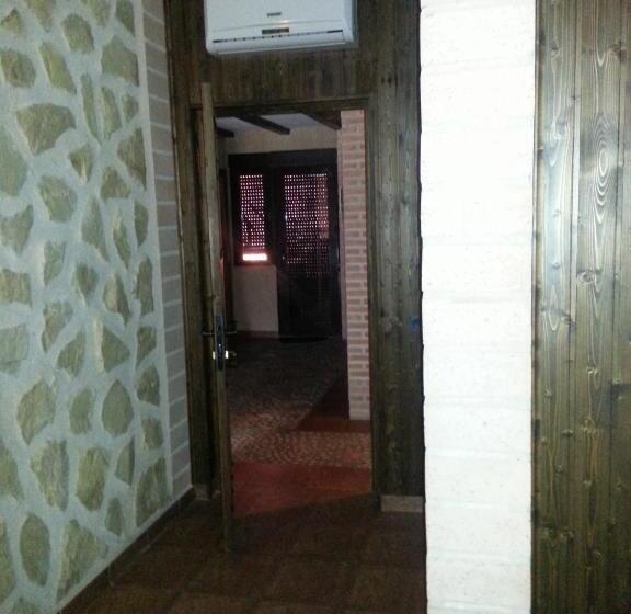 Номер Стандарт, Posada De Los Cónsules