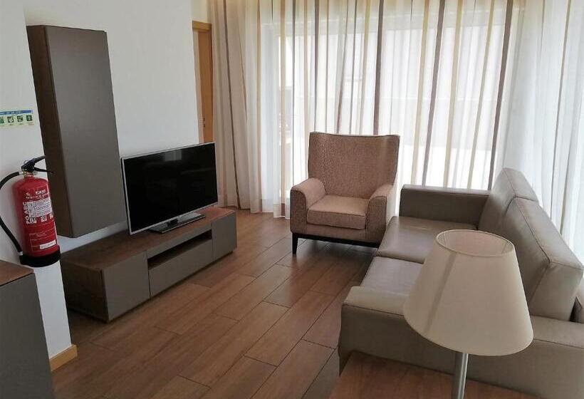 Апартаменты 1 Спальня с Террасой, Apartamentos Turisticos Da Nazare