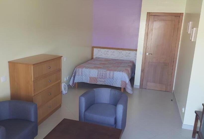 标准工作室带阳台, Apartamentos Vista Mar