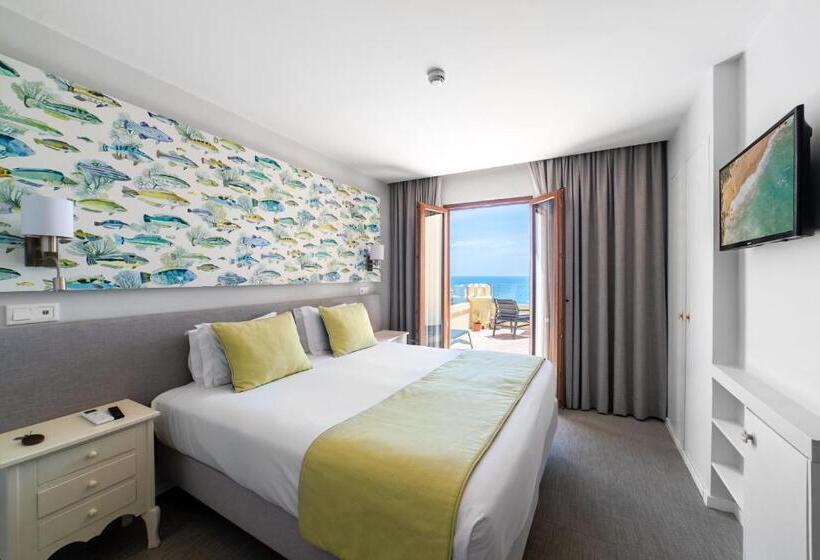 اتاق استاندارد با تراس و چشم‌انداز دریا, Castelo Guest House