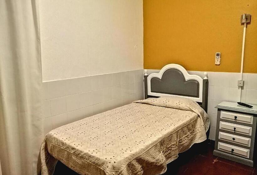 Семейное Студио, Hostel Boutique Marisol