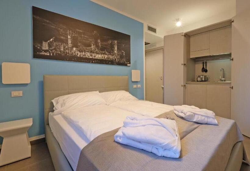 Студия Стандарт, Relais Villa Clodia