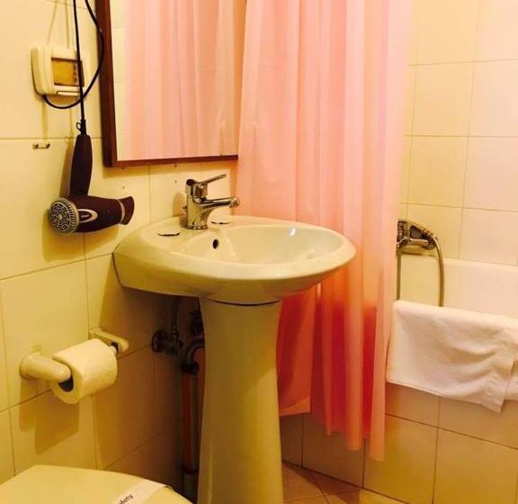 اتاق استاندارد, Corato Room Economy