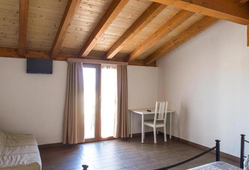 Четырехместный Номер Стандарт, Agriturismo Chesini