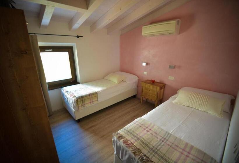 آپارتمان 2 خوابه با تراس, Cascina Varini