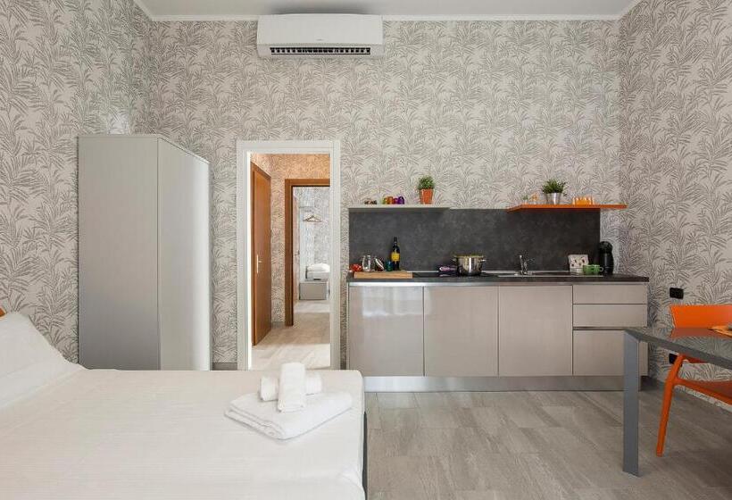 デラックススタジオ, Bnbook Residence La Red