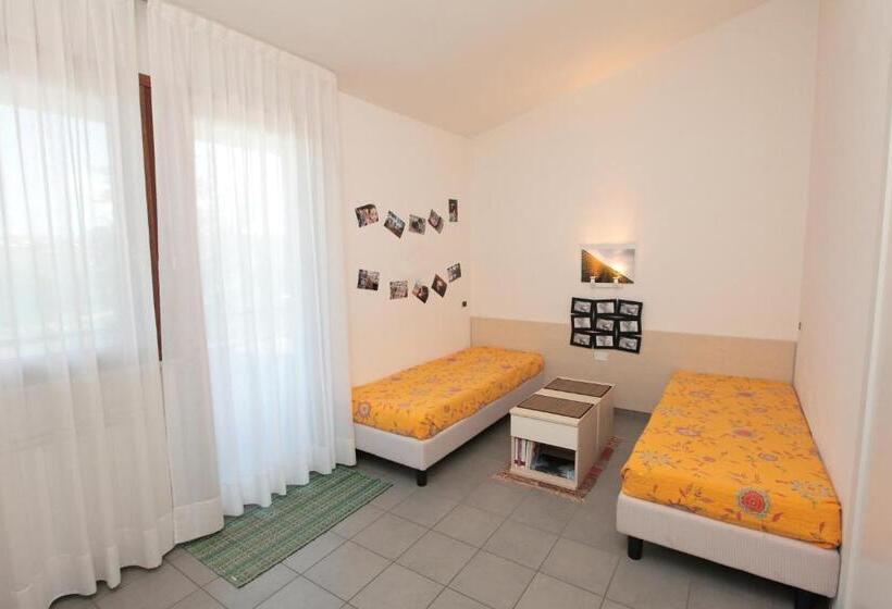 2 Bedroom Apartment Garden View, Residence Citta Ideale