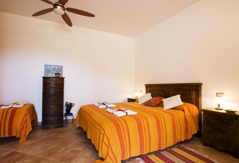 Номер Стандарт Трехместный, Bioagriturismo La Quercia