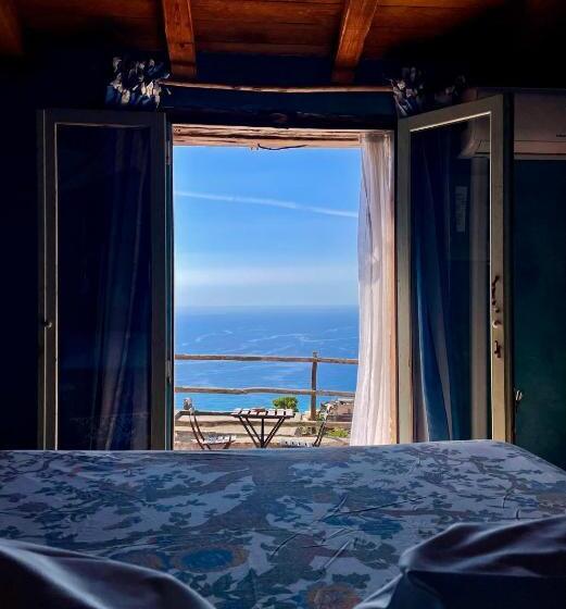 Номер Стандарт Вид на Море с Террасой, San Martino Rooms & Breakfast