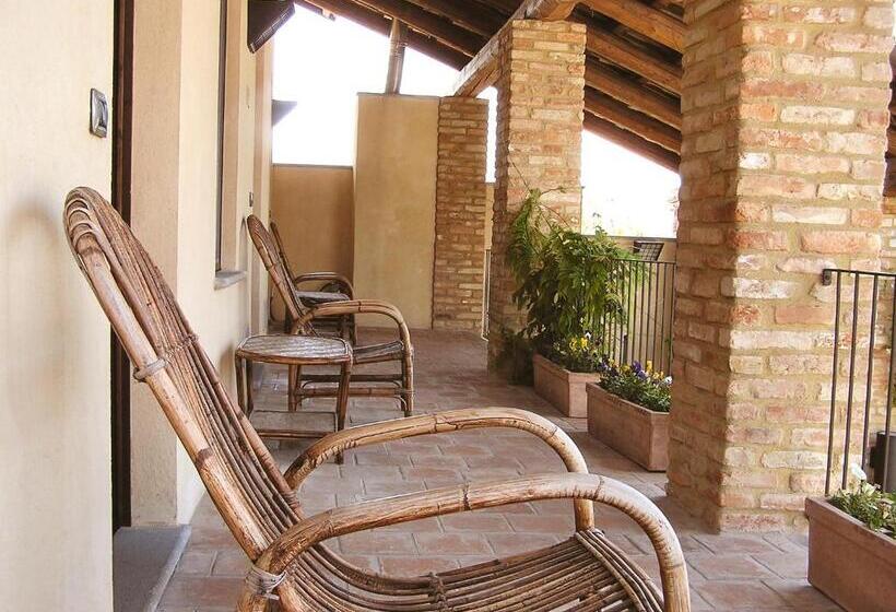 Студия Стандарт, Agriturismo Cascina Rosengana