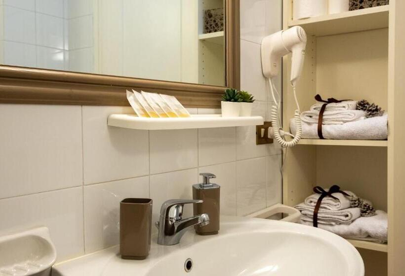 수피리어 스튜디오, Residence Ferraud