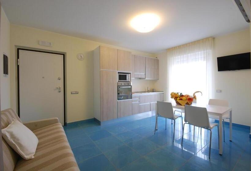 آپارتمان 2 خوابه با تراس, Residence Abruzzo Resort