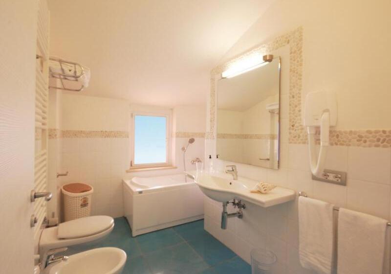 سوییت سوپریور با چشم‌انداز دریا, Residence Abruzzo Resort